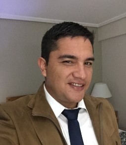 Elias Posadas